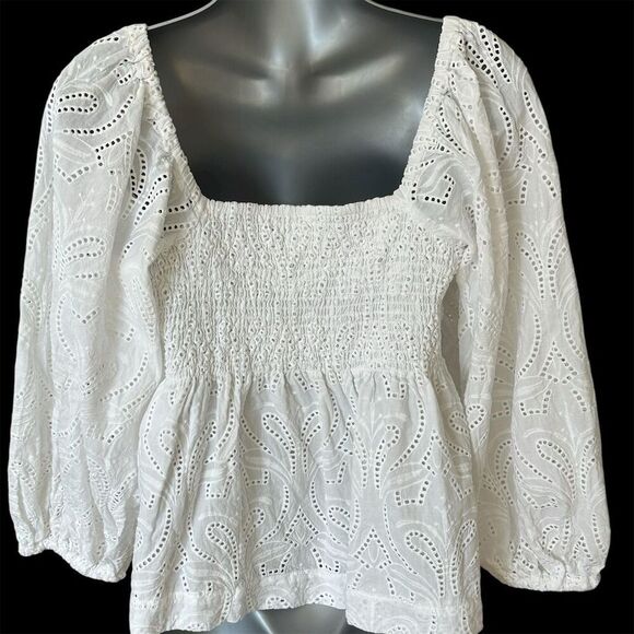 Banana Republic Women's White Eyelet Balloon Sleeve Blouse Size M - Picture 3 of 5